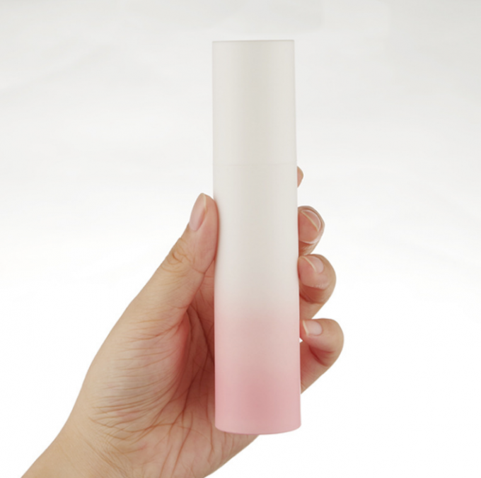 曇らされた空気のないローションはプラスチック化粧品の容器の勾配50g 3.3*14.5cmに吹きかける 3