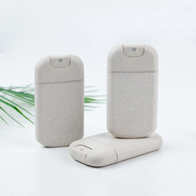 Good price 正方形のクレジット カードのスプレーのびん0.7oz 1oz 20ml 30mlの再生利用できる詰め替え式 オンライン